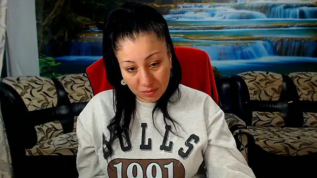 Snapshot of MoistMady chatting on March 2026 03:47:01 AM MoistMady online show from March 2026 03:47:01 AM