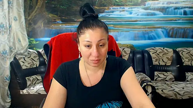 Snapshot of MoistMady chatting on April 2026 02:55:02 PM MoistMady online show from April 2026 02:55:02 PM