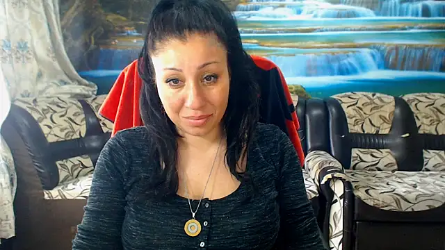 Snapshot of MoistMady chatting on May 2026 06:42:01 AM MoistMady online show from May 2026 06:42:01 AM