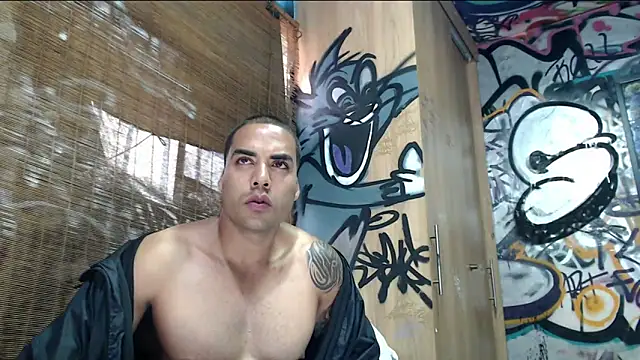 Snapshot of Justin_Frank chatting on April 2026 08:32:01 PM Justin Frank online show from April 2026 08:32:01 PM