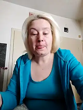 Snapshot of GeileEstelle chatting on December 2024 06:31:02 AM GeileEstelle online show from December 2024 06:31:02 AM