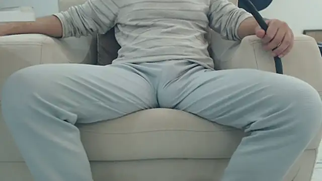 Snapshot of masterxmonster chatting on December 2025 12:09:02 AM masterxmonster online show from December 2025 12:09:02 AM