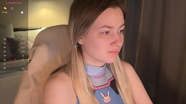 Snapshot of elinanortas chatting on November 2025 02:20:01 AM elinanortas online show from November 2025 02:20:01 AM