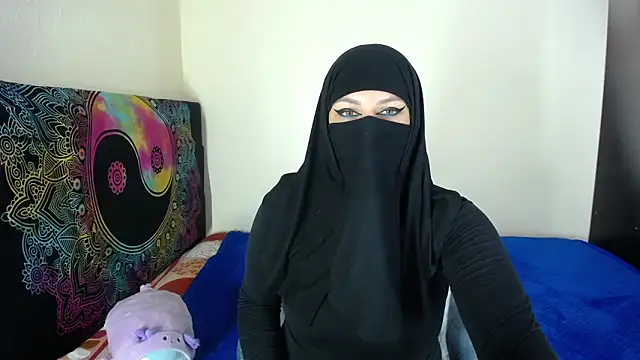 Snapshot of evelyn__salah chatting on April 2026 11:55:02 PM evelyn salah online show from April 2026 11:55:02 PM