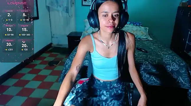 Mia sexy18  online show from March 2025 02:45:01 AM