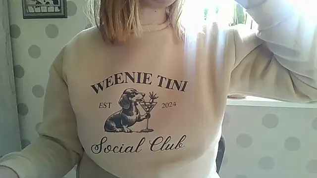 Snapshot of LiquidLeonie chatting on March 2026 07:01:01 AM LiquidLeonie online show from March 2026 07:01:01 AM