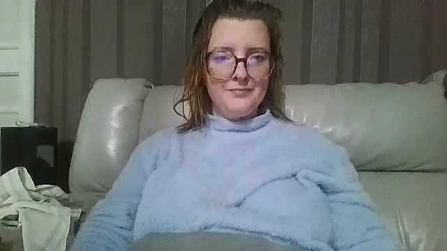 Snapshot of LiquidLeonie chatting on March 2026 04:56:02 AM LiquidLeonie online show from March 2026 04:56:02 AM