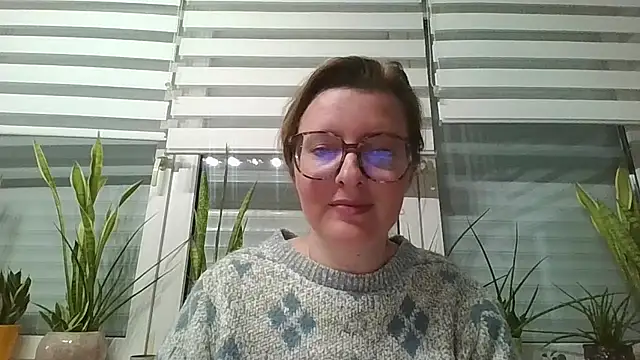 Snapshot of LiquidLeonie chatting on March 2026 12:12:01 AM LiquidLeonie online show from March 2026 12:12:01 AM