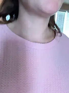 Mini And The Bear online show from January 2026 04:44:01 PM