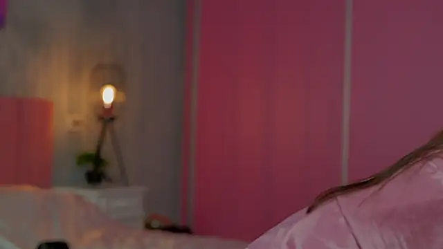 daddysgirl2222 online show from October 2025 08:53:02 PM