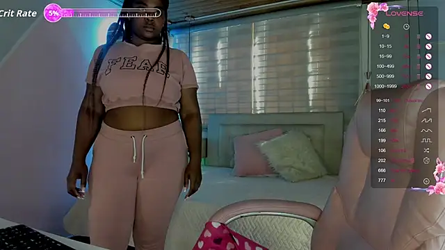 Snapshot of aleja17_xxx chatting on September 2025 07:39:02 PM aleja17 xxx online show from September 2025 07:39:02 PM