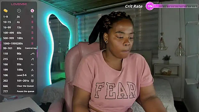 Snapshot of aleja17_xxx chatting on October 2025 07:33:02 PM aleja17 xxx online show from October 2025 07:33:02 PM