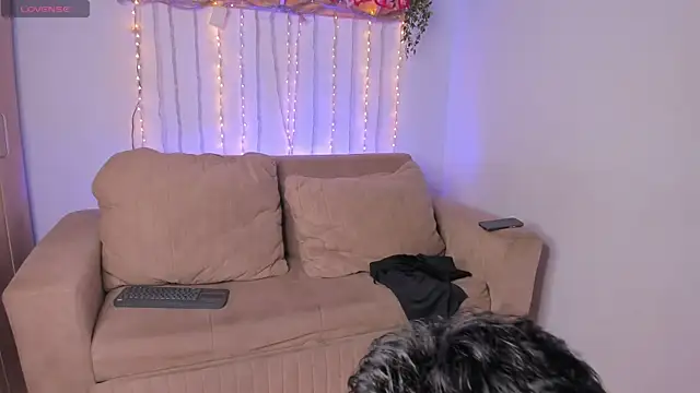 Snapshot of tomdrew69 chatting on March 2026 02:17:02 AM tomdrew69 online show from March 2026 02:17:02 AM