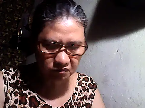 Snapshot of sweetsosie18 chatting on June 2026 05:50:02 AM sweetsosie18 online show from June 2026 05:50:02 AM