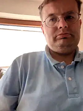 makau1 online show from March 2025 10:49:02 AM