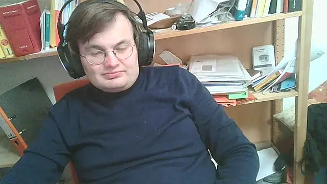Snapshot of makau1 chatting on February 2026 09:51:01 PM makau1 online show from February 2026 09:51:01 PM