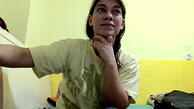 Snapshot of MercyLove chatting on March 2025 04:25:01 PM MercyLove online show from March 2025 04:25:01 PM