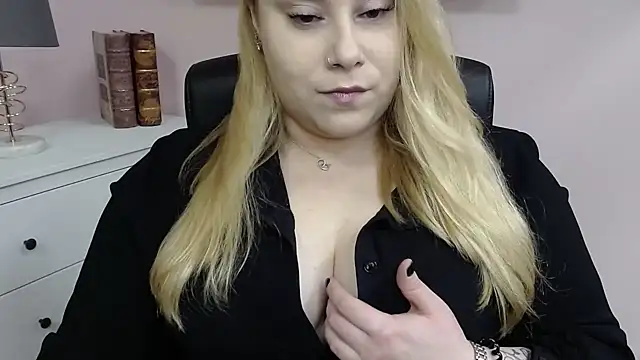 XgloryHAILEY online show from December 2024 01:30:01 AM