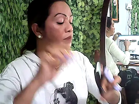 yummy 21xxx online show from September 2025 02:52:02 PM