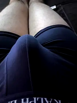 Snapshot of TheYoungBoy1994 chatting on April 2026 07:55:02 AM TheYoungBoy1994 online show from April 2026 07:55:02 AM