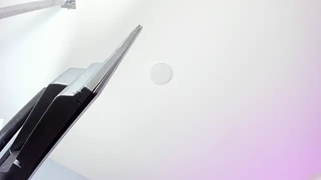 Snapshot of MiaConte chatting on January 2025 07:29:01 PM MiaConte online show from January 2025 07:29:01 PM