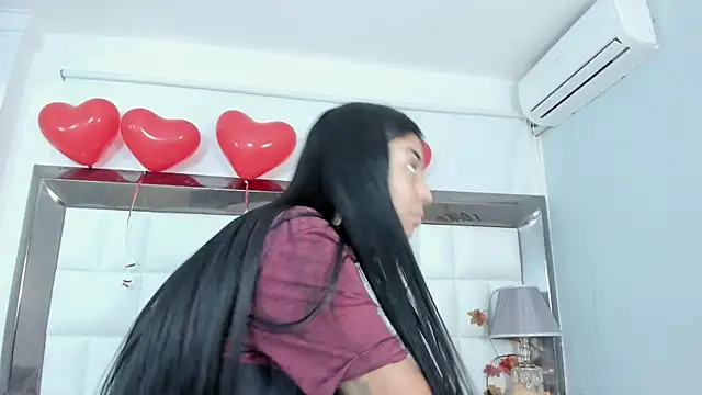 Snapshot of MiaConte chatting on February 2025 07:21:01 PM MiaConte online show from February 2025 07:21:01 PM