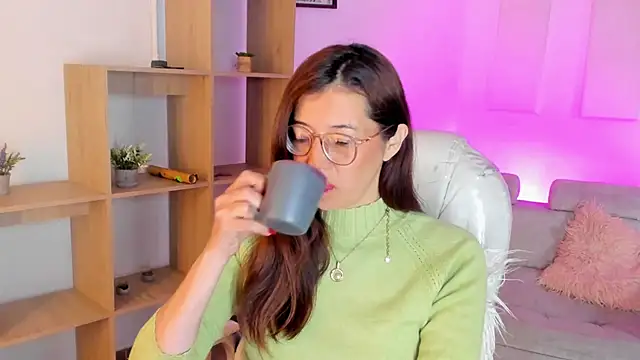 Antonnella 3 online show from September 2025 12:43:01 PM