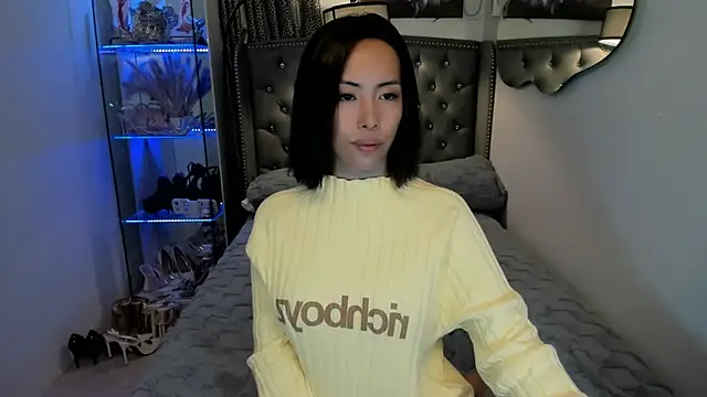 reighnempress online show from December 2025 02:50:02 AM