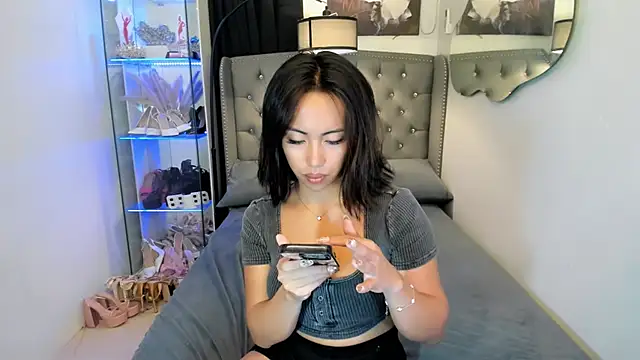 reighnempress online show from February 2026 01:39:02 AM