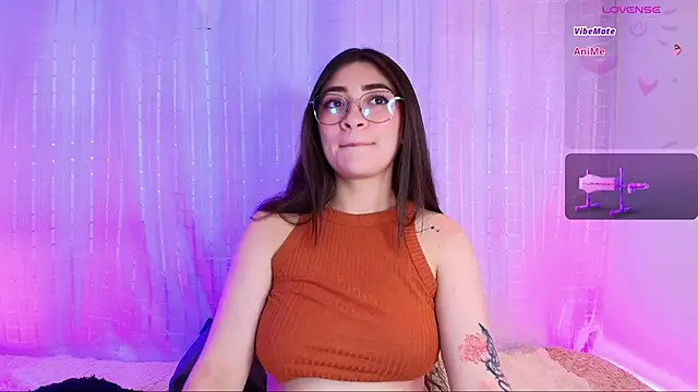 Snapshot of Samii_Evans chatting on December 2024 07:00:02 AM Samii Evans online show from December 2024 07:00:02 AM