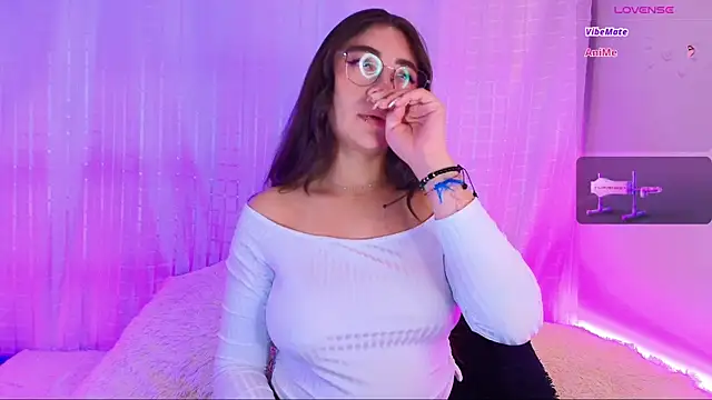 Snapshot of Samii_Evans chatting on January 2025 05:19:01 AM Samii Evans online show from January 2025 05:19:01 AM