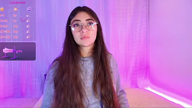 Snapshot of Samii_Evans chatting on January 2025 04:14:02 AM Samii Evans online show from January 2025 04:14:02 AM