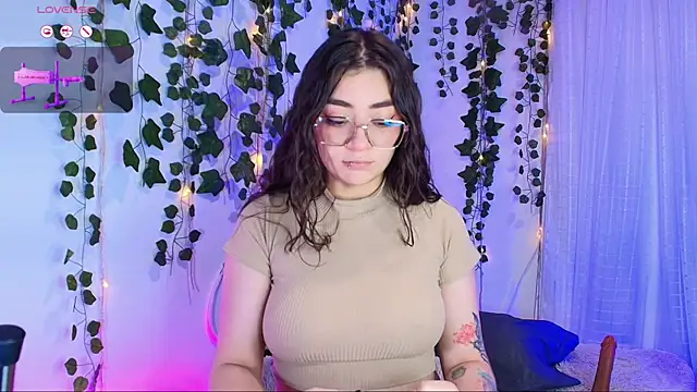 Snapshot of Samii_Evans chatting on October 2025 02:52:01 AM Samii Evans online show from October 2025 02:52:01 AM