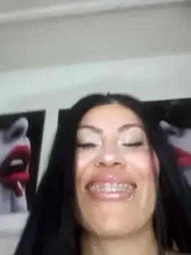 Tania mature online show from April 2026 05:43:01 PM