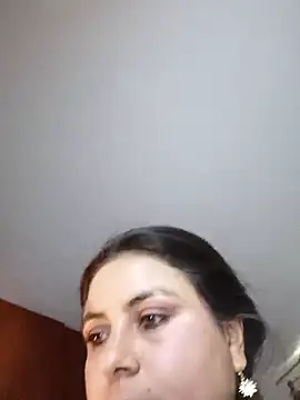 Snapshot of violeta_campbell chatting on June 2026 06:07:01 PM violeta campbell online show from June 2026 06:07:01 PM