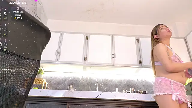 Snapshot of nicol_snow chatting on March 2026 07:06:02 PM nicol snow online show from March 2026 07:06:02 PM