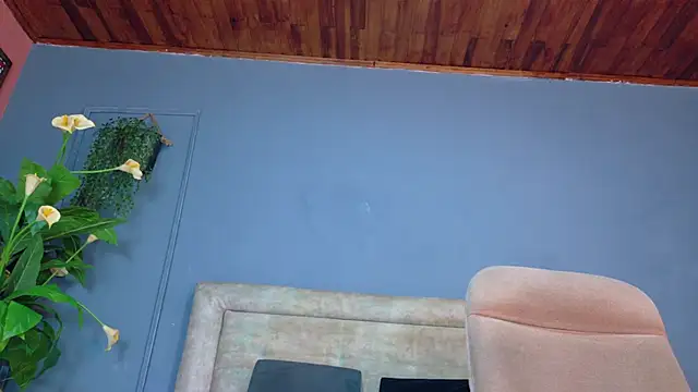 Snapshot of nicol_snow chatting on April 2026 01:19:01 PM nicol snow online show from April 2026 01:19:01 PM