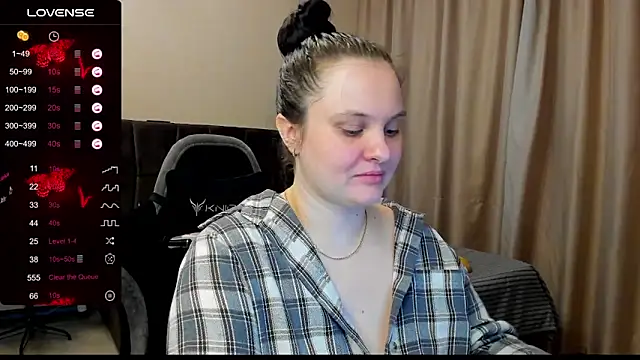 AlanaBrox online show from December 2025 04:26:01 PM