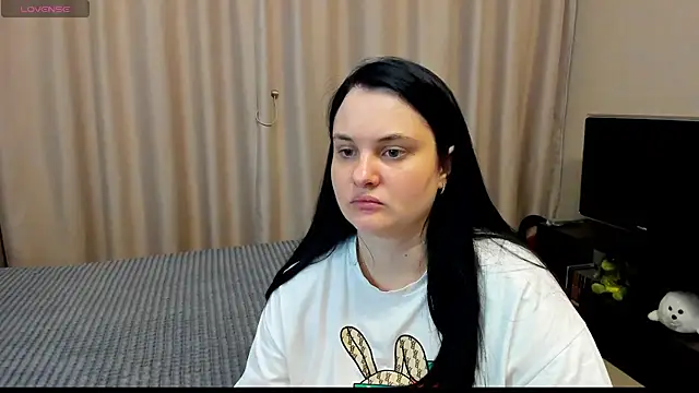 Snapshot of AlanaBrox chatting on May 2026 06:59:01 PM AlanaBrox online show from May 2026 06:59:01 PM