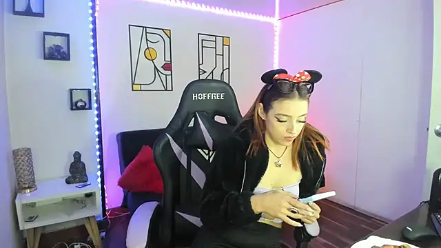 kay marie online show from January 2025 05:21:02 AM