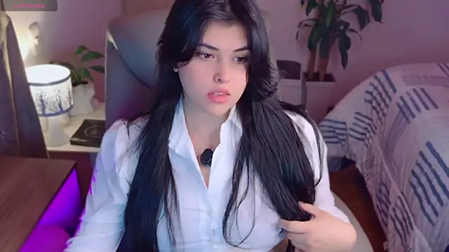 Snapshot of Alyaa_s chatting on April 2026 02:59:01 AM Alyaa s online show from April 2026 02:59:01 AM