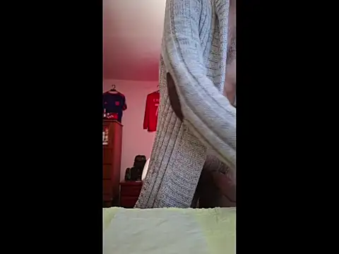 Snapshot of ALBEIROFOOTBALL1992 chatting on April 2026 04:43:02 PM ALBEIROFOOTBALL1992 online show from April 2026 04:43:02 PM