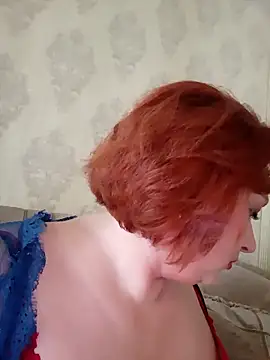 Snapshot of mom4you chatting on March 2026 07:25:01 AM mom4you online show from March 2026 07:25:01 AM