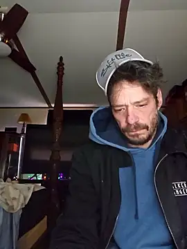 Snapshot of chosen923 chatting on December 2025 09:10:02 PM chosen923 online show from December 2025 09:10:02 PM