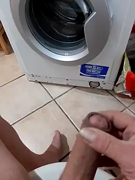 Snapshot of 74bob chatting on February 2025 04:35:01 AM 74bob online show from February 2025 04:35:01 AM