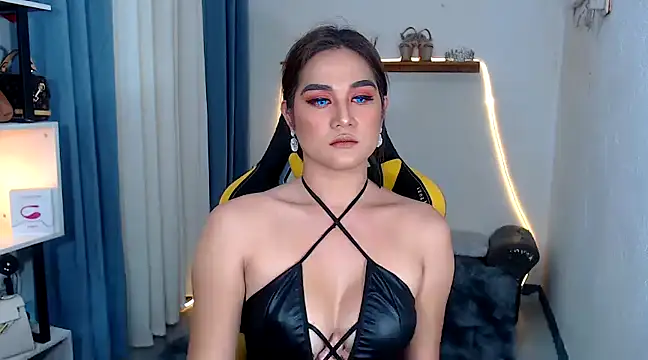 MarieLoveGlamorous online show from December 2024 05:37:02 PM