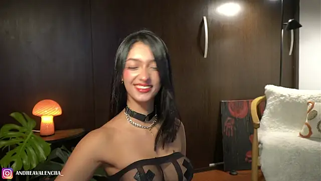 Snapshot of kendall_ruiz chatting on December 2024 01:50:01 AM kendall ruiz online show from December 2024 01:50:01 AM