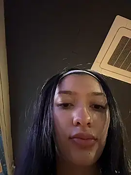 Snapshot of kendall_ruiz chatting on November 2025 04:40:01 PM kendall ruiz online show from November 2025 04:40:01 PM