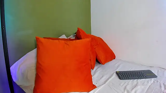 karlye 5 online show from June 2026 09:29:01 PM