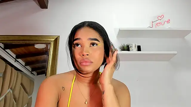 naia blessed online show from February 2025 01:20:01 AM